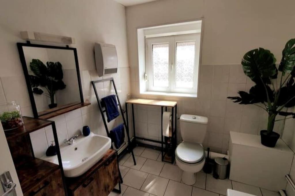 Appartement Style Industriel Au Centre De Douai Exterior photo